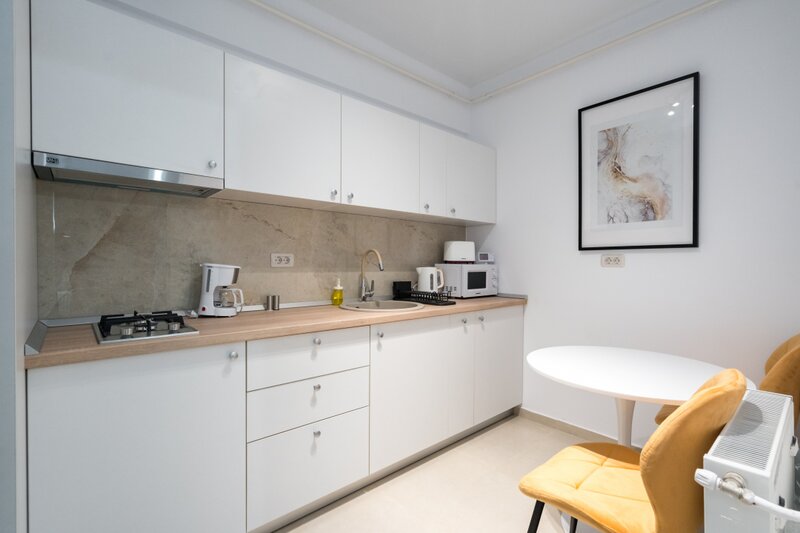 Central Address - mobilat si utilat designer - prima inchiriere